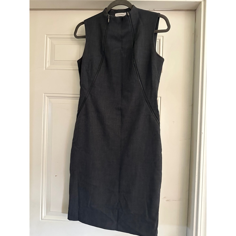 Calvin Klein Grey Mock Neck Sheath Dress - Diagonal Zip‎ Accents - Size 6